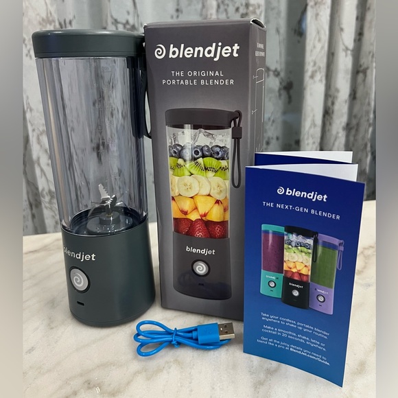 Price reduced!! The Original Blendjet in gray NIB - Picture 2 of 3